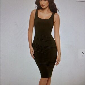 NWT Miraclesuit Olive green Gathered Midi Dress w-built in control, fully lined.